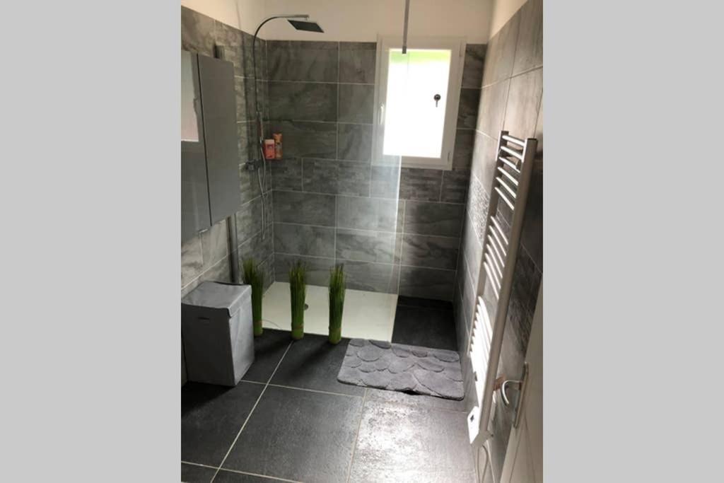 Agreable Maison Entre Bordeaux Et Le Bassin Saint-Jean-d'Illac Exteriör bild