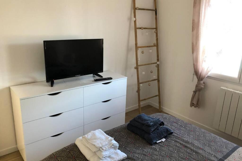 Agreable Maison Entre Bordeaux Et Le Bassin Saint-Jean-d'Illac Exteriör bild