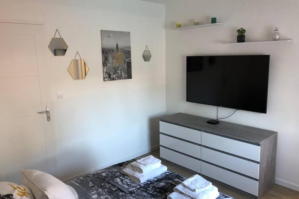 Agreable Maison Entre Bordeaux Et Le Bassin Saint-Jean-d'Illac Exteriör bild