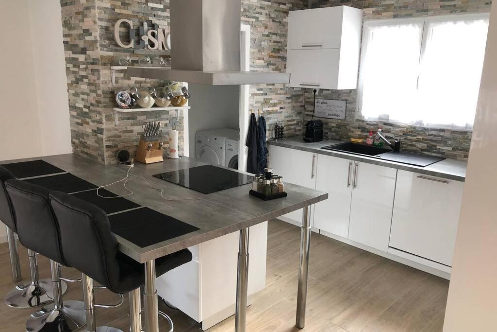 Agreable Maison Entre Bordeaux Et Le Bassin Saint-Jean-d'Illac Exteriör bild